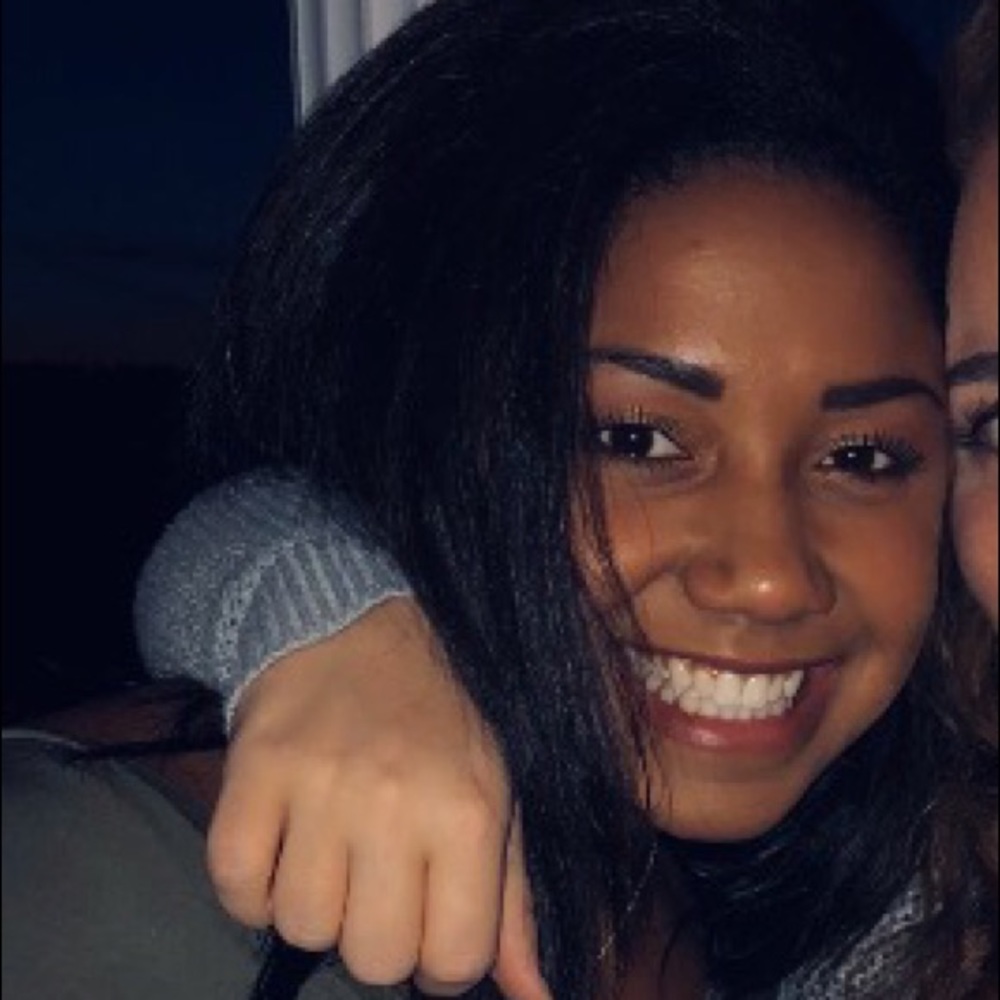 Meet your Posher, Alise